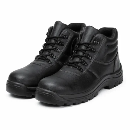 Safety boots product image for industrial safety footwear supply in the UAE and GCC.